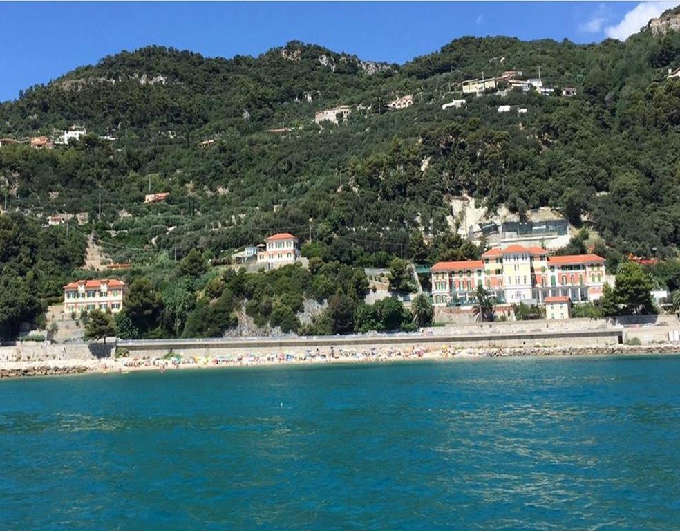 Hotel Del Golfo Finale Ligure Exteriör bild