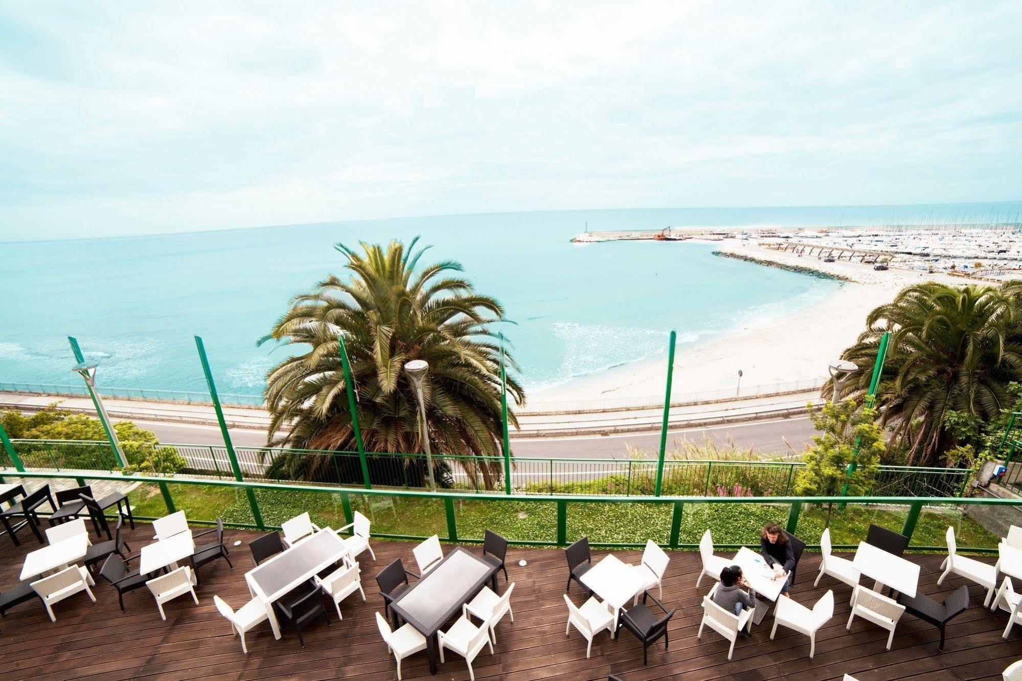 Hotel Del Golfo Finale Ligure Exteriör bild